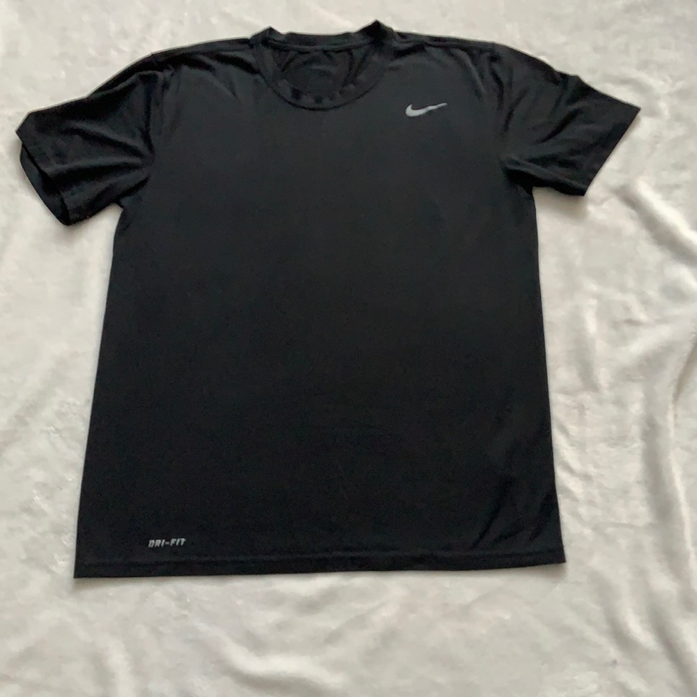 Nike men t-shirt size M